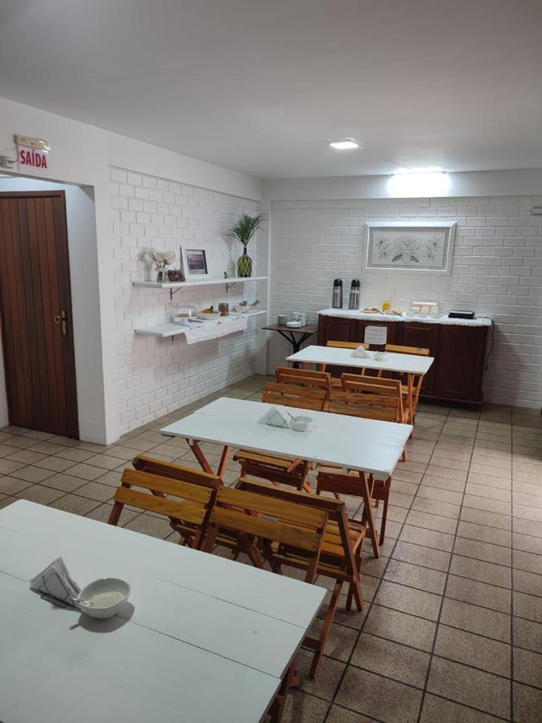 Milton Leite Suite Governador Celso Ramos Exterior photo